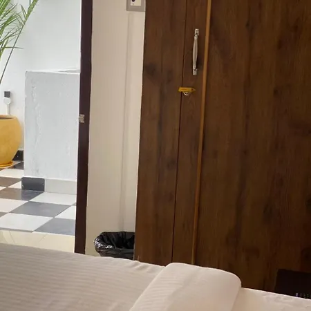 Le Poshe Luxury - Tie Hotels & Resorts Pondicherry Exterior photo