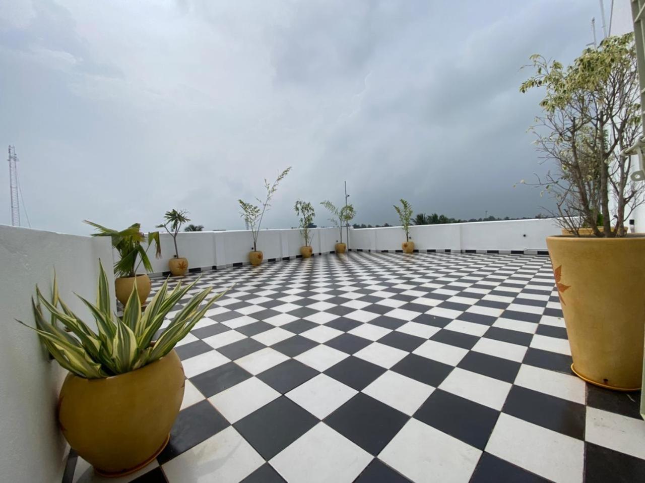 Le Poshe Luxury - Tie & Apartment Pondicherry